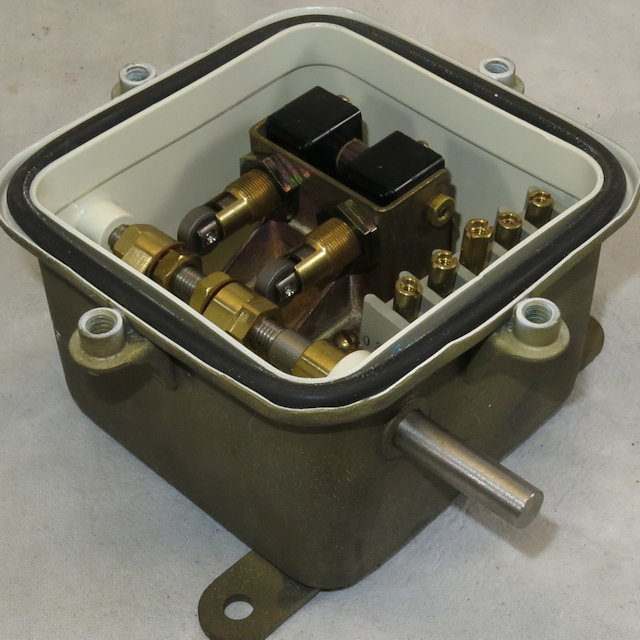 S-171A Switch Assembly - Image 3