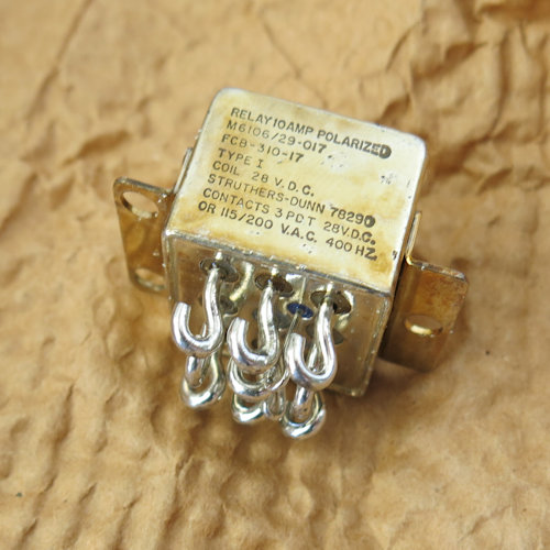 M6106/29-017, FCB-310-17, Relay, 3PDT