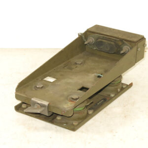 MT-1898/VRC, Mounting for the R-442/VRC Receiver