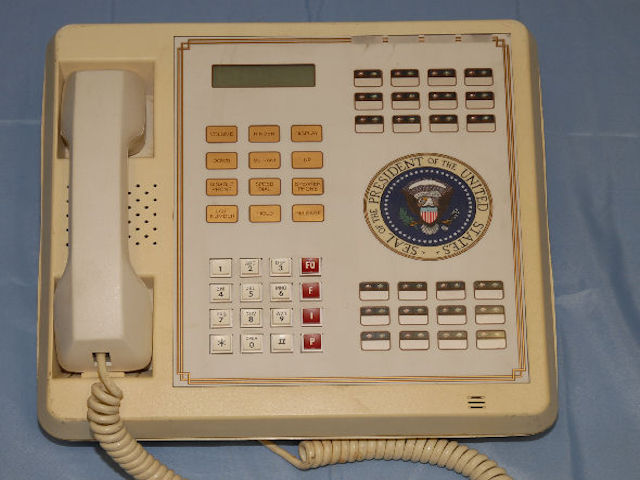White House/President Telephone Set, MLP-2