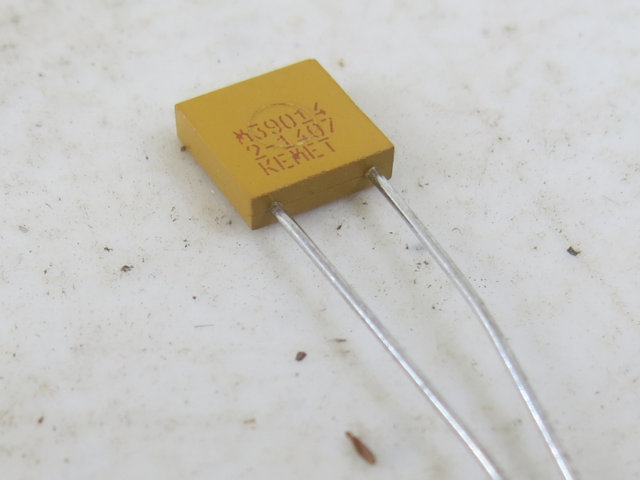 M39014/02-1407, Capacitor, Fixed Ceramic, 1 uF, 50 VDC
