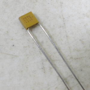M39014/1-1330, Capacitor, 33pF